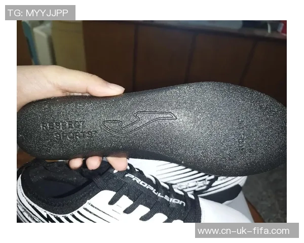 如何辨别joma足球鞋的真伪技巧与方法分享 如何辨别joma足球鞋的真伪技巧与方法分享